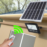 Projecteurs LED Projecteur Réflecteur de lumière Étanche IP67 Haute puissance 200W Stade Jardin Lampes solaires avec télécommande