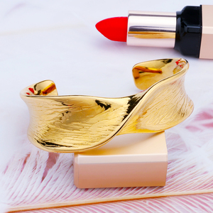 Pulsera de moda de acero inoxidable chapada en oro de 18 quilates recubierta de PVD impermeable de alta calidad - Product Image 2