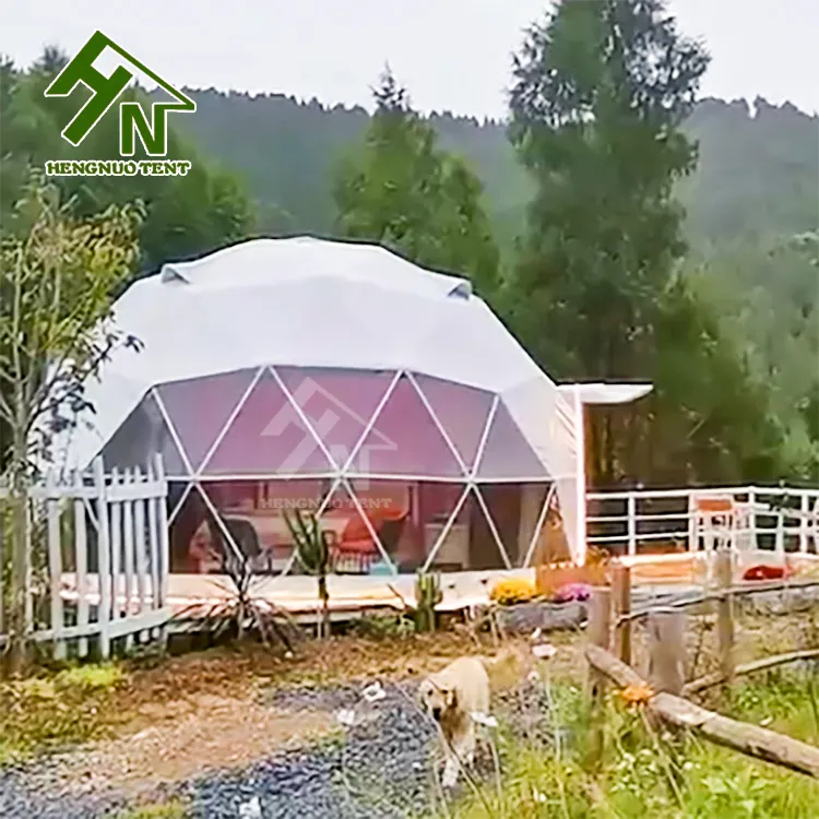 Best-seller structure en acier igloo avec lit camping extérieur dôme imperméable tentes safari pour village ruralité