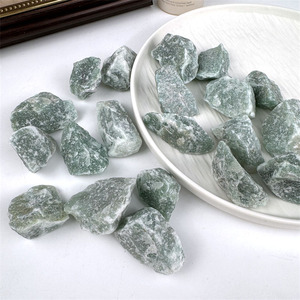 หินควอทซ์ธรรมชาติหินหยาบสีรุ้งฟลูออไรต์สีเขียว - Product Image 1