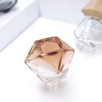 Pendentif d'aromathérapie de voiture de tache, bouteille en verre avec le pendentif de corde, bouteille de distribution en verre, bouteille de distribution de parfum de salle de bains