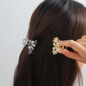 Horquilla de <span class=keywords><strong>pelo</strong></span> <span class=keywords><strong>corto</strong></span> con forma de mariposa <span class=keywords><strong>para</strong></span> mujer - Product Image 2