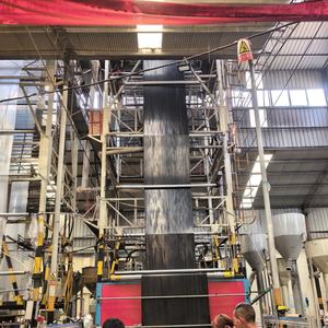 Film de paillis en plastique agricole contrôle des mauvaises herbes 6 Mil bâches en plastique noir pour jardins extérieurs - Product Image 4