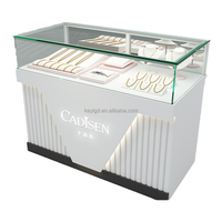 Comptoir de magasin de bijoux de luxe moderne, design en verre et bois, table d'exposition de bijoux, vitrine de montres et de bijoux