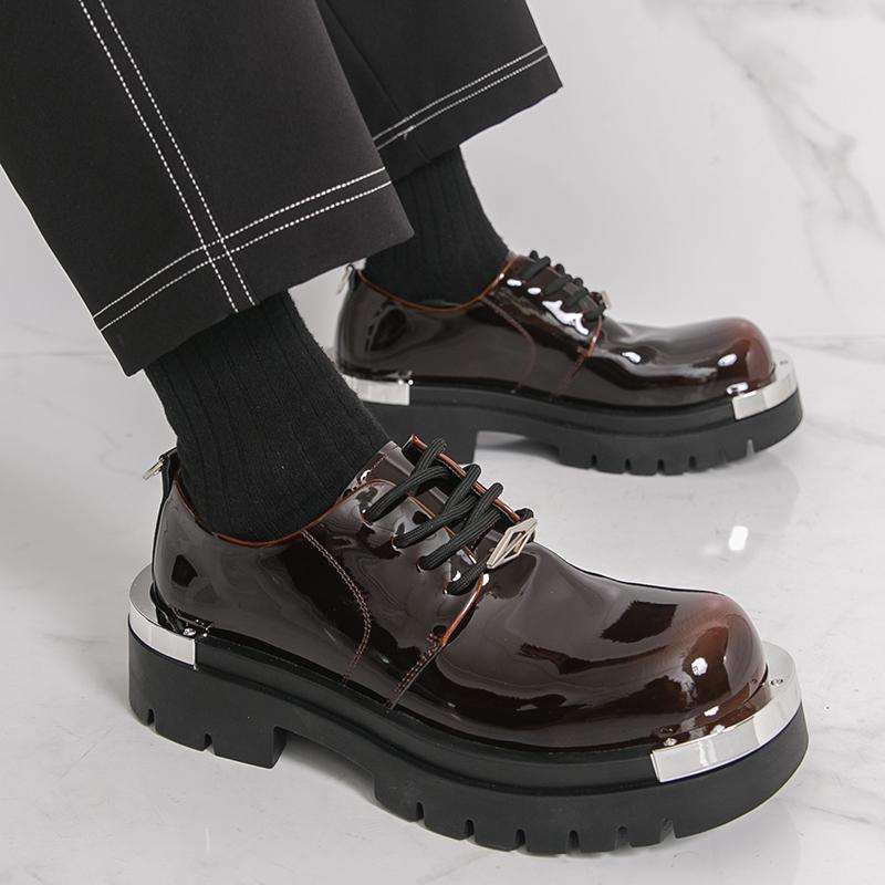 สีน้ำตาล