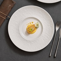 Assiette à salade en céramique beige, assiette à pâtes pour usage domestique, vaisselle haut de gamme pour restaurant occidental, passe au micro-ondes, style vintage, luxe léger
