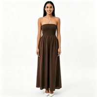 Nouvelle robe maxi estivale sexy sans bretelles, taille smockée, couleur unie
