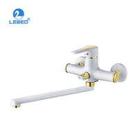 Robinet de douche mural moderne chromé poli à poignée unique avec barre coulissante, robinets doseurs, design personnalisable