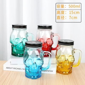 Gobelet à poignée dégradée en forme <span class=keywords><strong>de</strong></span> crâne <span class=keywords><strong>de</strong></span> 500 ml, très vendu. Verres à eau en <span class=keywords><strong>verre</strong></span> <span class=keywords><strong>de</strong></span> différentes couleurs <span class=keywords><strong>avec</strong></span> bouchons à vis et pailles. - Product Image 3