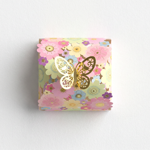 Caja <span class=keywords><strong>de</strong></span> dulces <span class=keywords><strong>de</strong></span> boda <span class=keywords><strong>de</strong></span> flores huecas YZ, embalaje cuadrado creativo reciclable en caja <span class=keywords><strong>de</strong></span> papel <span class=keywords><strong>de</strong></span> embalaje <span class=keywords><strong>de</strong></span> cartón - Product Image 4