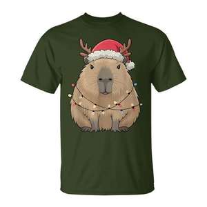 T-shirt de Noël mignon avec motif de capybara, renne et Père Noël avec lumières - Product Image 1