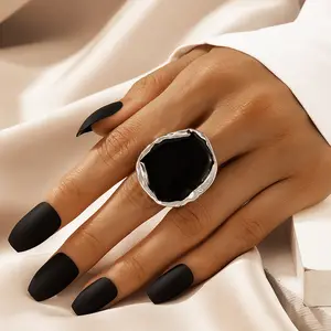 2024波西米亚黑石戒指女性迷人金色合金金属手指戒指时尚珠宝戒指礼品配件