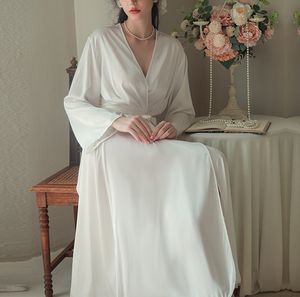 Bata de satén de <span class=keywords><strong>novia</strong></span> blanca de fábrica, <span class=keywords><strong>Kimono</strong></span>, bata de seda, bata larga de lujo para fiesta de boda, dama de honor nupcial, bata de mañana para novias - Product Image 2