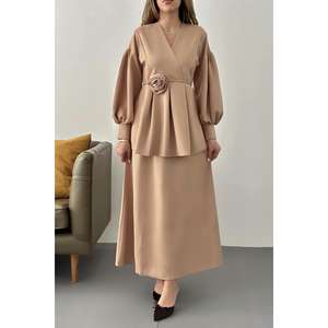 Conjunto de Suéter con Detalles en Rosa Camel para Mujer, Colección al por Mayor - Product Image 2