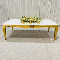 Ensemble de table à manger élégante et moderne en or blanc - Table de banquet rectangulaire avec chaises pour une utilisation en extérieur et en hôtel