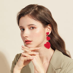 Pendientes de retazos de Tres corazones tejidos a mano-Joyería colgante de cuentas de arroz romántico | Regalo de nicho creativo para mujeres - Product Image 4