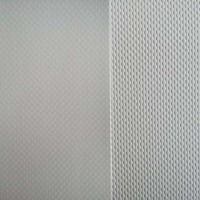 Membrane en tissu léger enduit de PVC tissé et imperméable pour structures architecturales tendances