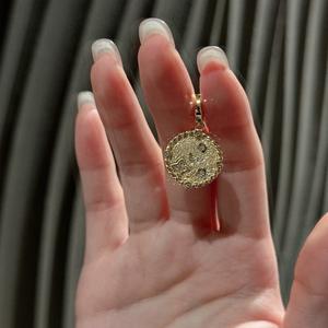 Colgante de Plata de Ley S925 con Diseño de Círculo Geométrico, Artístico y Sencillo, Colgante de Circonita de Marca de Moda con Patrón Numérico - Product Image 1