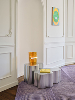 Tables d'appoint contemporaines en forme de nuage avec finitions en polyuréthane mat et en métal brillant
