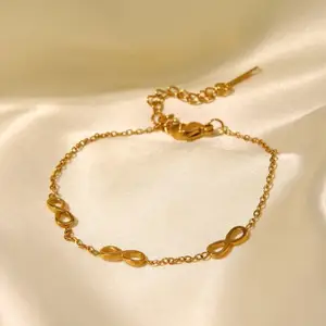 亚兹斯2024中国红宝石锆石18k黄金珠宝手链女性定制珠宝制作珠光时尚手链