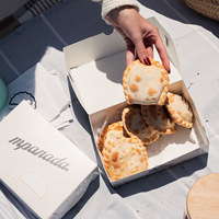 Boîtes d'emballage en papier kraft écologiques de qualité alimentaire avec logo personnalisé pour les chips de pommes de terre, la pizza et les collations, gaufrage, revêtement UV