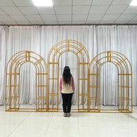 Bingkai latar belakang panggung pernikahan lengkungan logam emas latar belakang pernikahan buatan bunga logam Stan lengkungan pernikahan