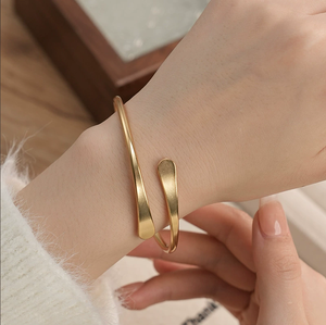 <span class=keywords><strong>กำไล</strong></span>ข้อมือปรับได้ ดีไซน์ทันสมัย ลายใบไม้ สำหรับผู้หญิง เครื่องประดับแฟชั่น - Product Image 5