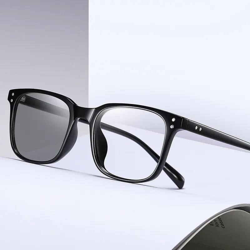 Kenbo Eyewear Vintage Quadrado TR90 Quadro Leitura Óculos Clássico Retângulo Óculos Unisex Fotocromático Anti Azul Luz Óculos