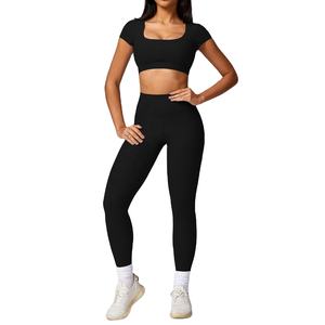 Activewear ผู้หญิงออกกําลังกายเสื้อผ้าแขนสั้นเสื้อกีฬาและเลกกิ้งยิมชุดออกกําลังกาย - Product Image 5