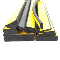 Bande d'étanchéité de porte en mousse de caoutchouc semi-rond auto-adhésive anti-collision par extrusion