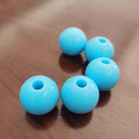 Balle en silicone moulée sur mesure, non toxique, résistante à l'usure, haute élasticité, avec/sans trou, balle en caoutchouc silicone