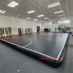 Terrain de basket gonflable avec logo personnalisé et <span class=keywords><strong>matelas</strong></span> de gymnastique rebondissant pour entraînement sportif - Product Image 1