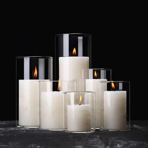 Portacandele Hurricane in Vetro Borosilicato di Alta Qualità con Candela a Colonna Bianca - Product Image 2
