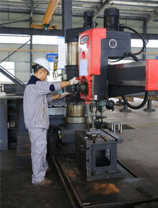 Perceuse radiale automatique de haute qualité pour les composants de base de l'industrie de la construction, y compris le moteur et la boîte de vitesses - Product Image 4