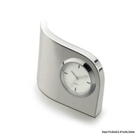 Horloge de bureau en métal plaqué argent avec affichage à aiguilles en quartz moderne de luxe personnalisée pour la décoration de la maison