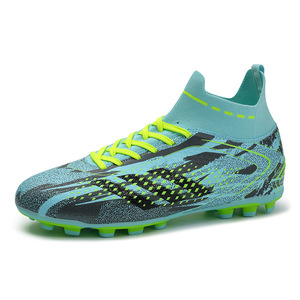 Nouvelles chaussures de football pour hommes et femmes avec crampons longs et crampons fendus, adaptées aux adolescents et offrant une adhérence antidérapante pour l'entraînement. - Product Image 4