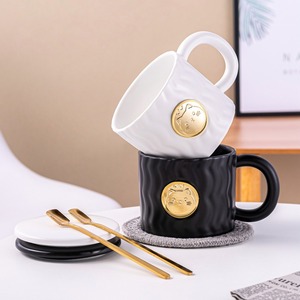 แก้วกาแฟเซรามิกพร้อมฝาและช้อน ลายหมีน่ารัก สีดำด้าน 360 มล. แก้วน้ำชาสำหรับใช้ในบ้าน - Product Image 5