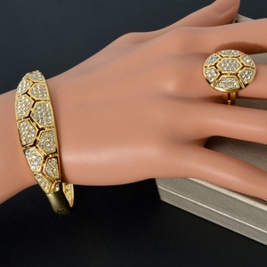 Juego de Joyería de Latón Vintage con Circonita para Mujer, Chapado en Oro de 18K, para Bodas, Compromisos, Aniversarios y Fiestas - Product Image 4
