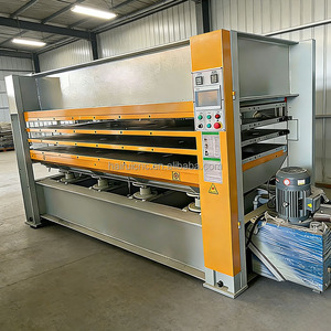 Machine de pressage automatique PLC pour portes en bois, panneaux de contreplaqué/SIP, meubles en MDF et PVC, pour l'industrie du travail du bois - Product Image 1