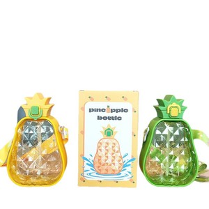 Linda Botella de Agua de Plástico con Forma de Piña y Correa para el Hombro, de Alta Estética, para Niños, para Deportes al Aire Libre - Product Image 2