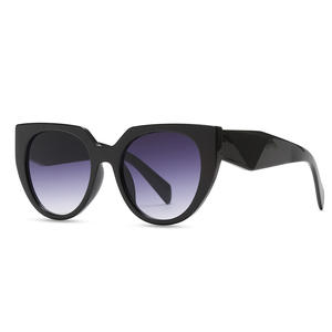 Marque de luxe Designer Cat Eye Wear femmes <span class=keywords><strong>lunettes</strong></span> de soleil noir adulte <span class=keywords><strong>tendance</strong></span> été <span class=keywords><strong>2022</strong></span> nouvelle mode <span class=keywords><strong>lunettes</strong></span> de soleil femmes UV400 <span class=keywords><strong>lunettes</strong></span> - Product Image 1