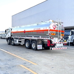 <span class=keywords><strong>Camion</strong></span>-<span class=keywords><strong>citerne</strong></span> à huile lourd Howo 8x4 en alliage d'aluminium 20CBM carburant Diesel <span class=keywords><strong>essence</strong></span> <span class=keywords><strong>essence</strong></span> Transport livraison <span class=keywords><strong>camion</strong></span>-<span class=keywords><strong>citerne</strong></span> à vendre - Product Image 4