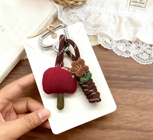 En stock: Llaveros de felpa de dibujos animados con diseño de corazón 3D, bonitos, ecológicos, de tela, con mosquetón, soporte para monedas, colgante para mujer, regalo para niñas, decoración para teléfono - Product Image 5