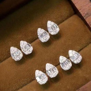 Orecchini a Perno a Forma di Goccia per Donne, Brillanti Orecchini da Indossare Ogni Giorno e per Feste, Gioielli alla Moda - Product Image 2