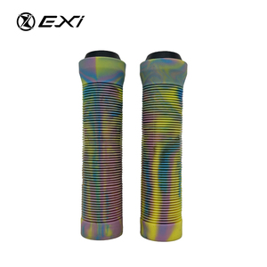 Poignées <span class=keywords><strong>de</strong></span> guidon <span class=keywords><strong>de</strong></span> scooter <span class=keywords><strong>Freestyle</strong></span> conçues sur mesure, accessoires pour scooters Pro <span class=keywords><strong>de</strong></span> couleurs mélangées - Product Image 4