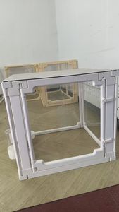 Valla para Perros Moderna, Portátil, Ligera, Flexible y Segura, Fabricada en Plástico Resistente con Patrón Sólido y Cierre de Botón - Product Image 2