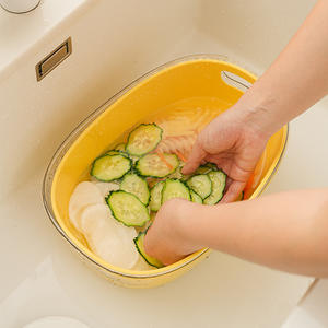 Cortador de verduras multifuncional Shark Shredder, rebanador de patatas de gran capacidad de doble propósito con cesta de drenaje para uso en la cocina - Product Image 4