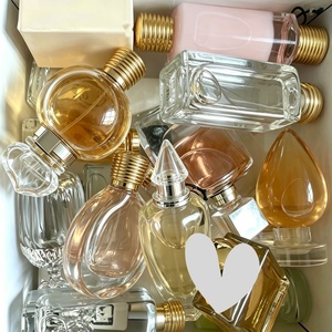 Mini Eau de Parfum de Lujo con Aroma Duradero, Notas Amaderadas y Especiadas, Diseño Portátil para Uso Diario - Product Image 3