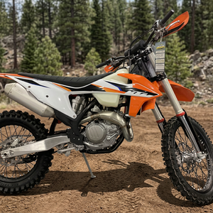 Moto tout-terrain haute performance AUTHENTIQUE 2022 300 EXC TPI MC-1000 avec garantie de 3 ans et guidon en aluminium - Product Image 2