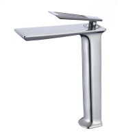 A0218H Robinet de lavabo vertical pour salle de bain Robinet d'évier en cuivre avec bobine en céramique Mélangeur d'eau chaude et froide Robinet de lavabo à poignée unique